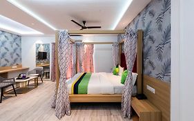 Treebo Cocostay, Hadapsar